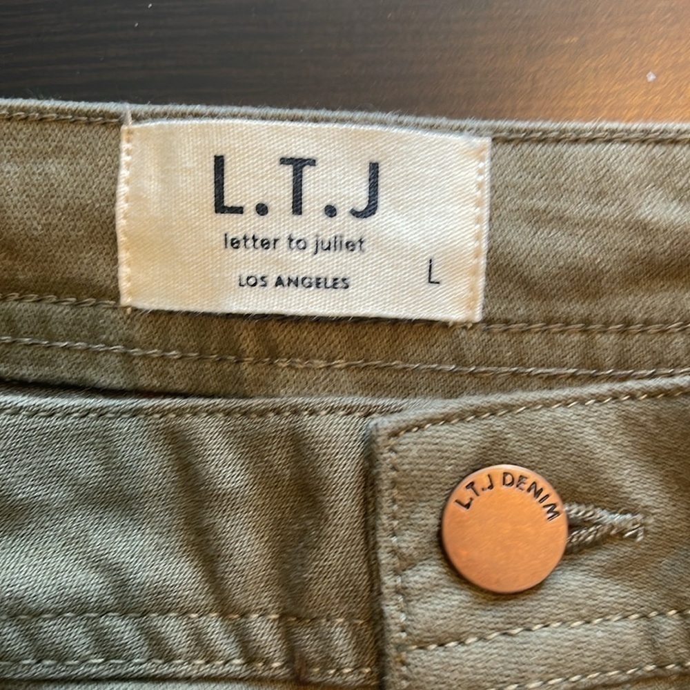 L.T.J Letter to Juliet Olive Green Cargo Joggers Size L Zip Cuff Utility NWT - Picture 8 of 15